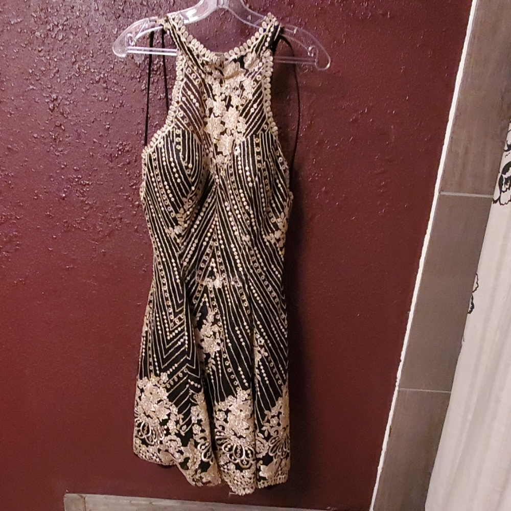 Womens Knee Length Cocktail/Prom Dress